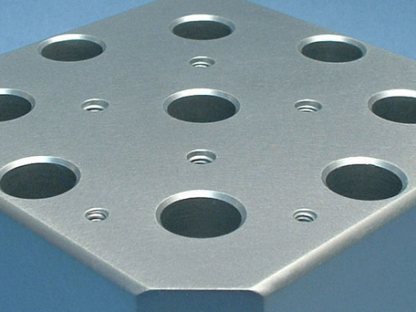 Test fixture mounting block Close Up